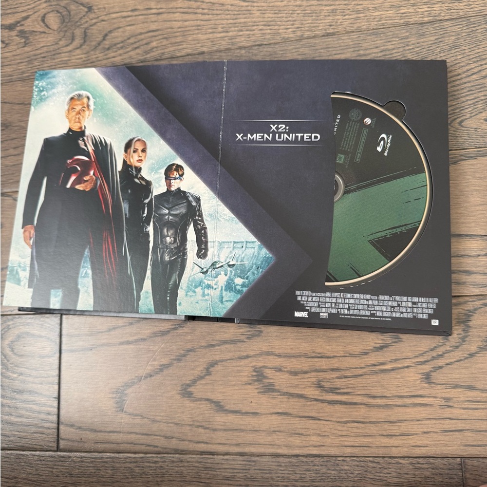 X-Men Collection Blu-Ray Set - Picture 5 of 10